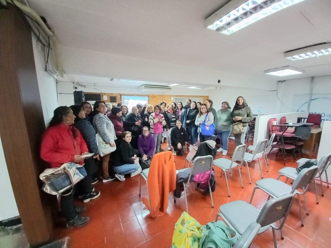 Última reunión con Delegadas de Bases de Directorio APROJUNJI RM Octubre 2020 – 2022.